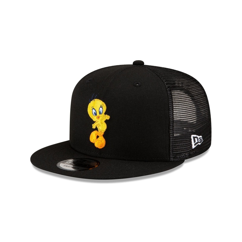 Looney Tunes Tweety Bird 9FIFTY Snapback Trucker Hat One Size