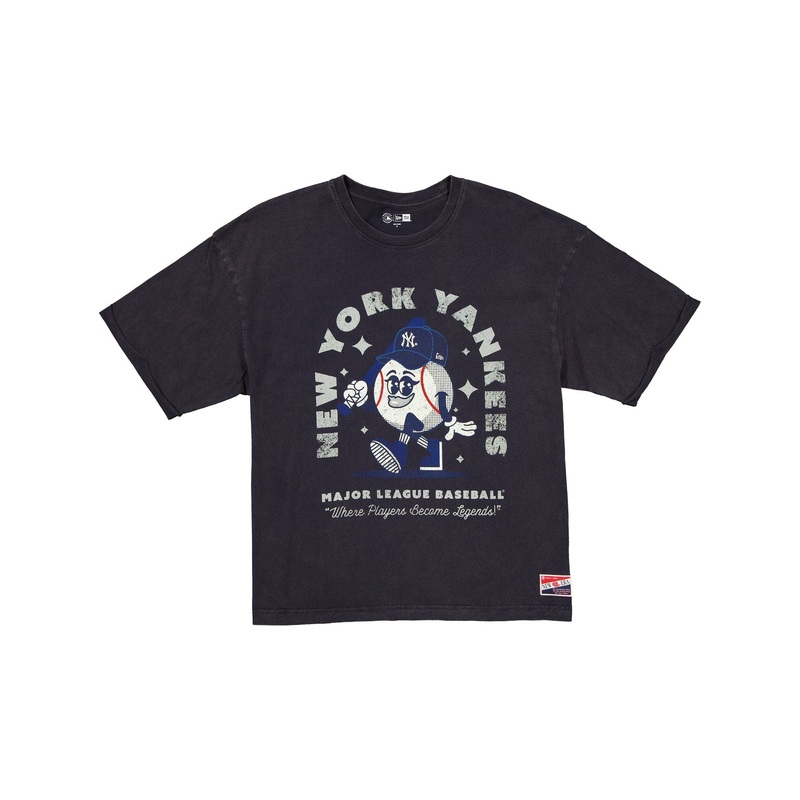New York Yankees Throwback Character Women’s T-Shirt XS