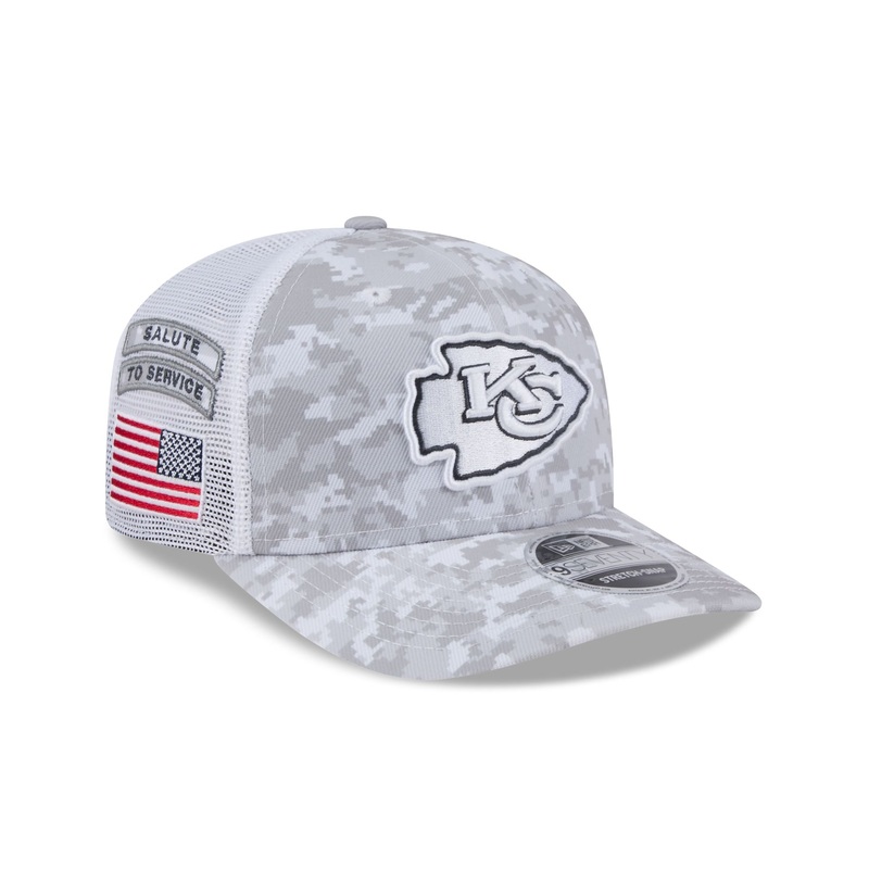 Kansas City Chiefs 2024 Salute to Service 9SEVENTY Trucker Hat One Size