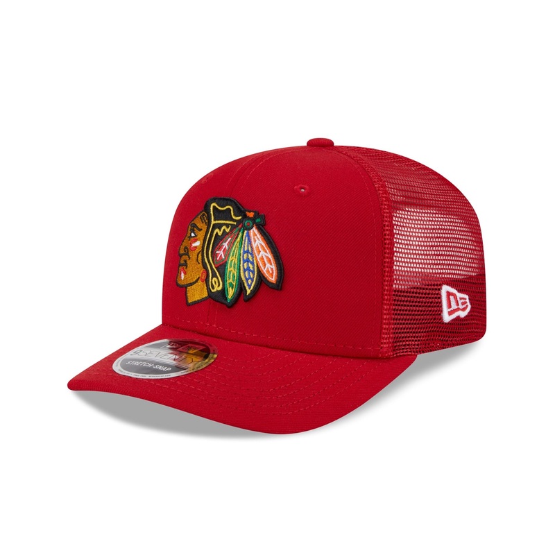 Chicago Blackhawks Simple 9SEVENTY Trucker Hat One Size