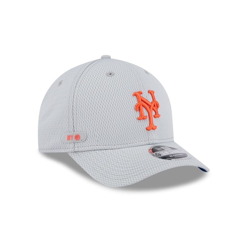 New York Mets 2025 Clubhouse Gray Kids 9FORTY M-Crown Snapback Hat Child