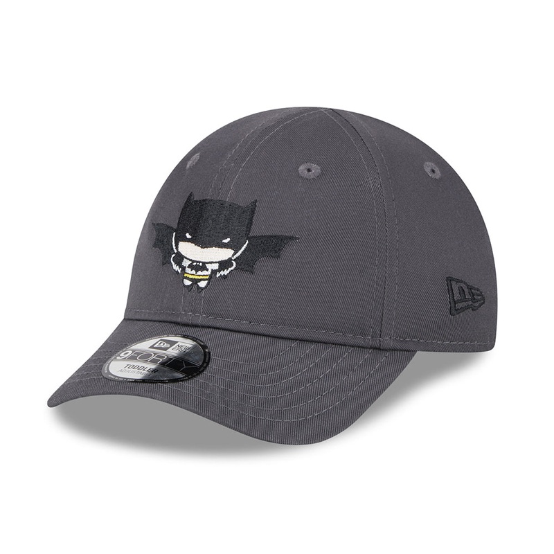 New Era Kids 9FORTY Batman Baseball Cap – Chibi DC Comics – Graphite TODDLER ADJ