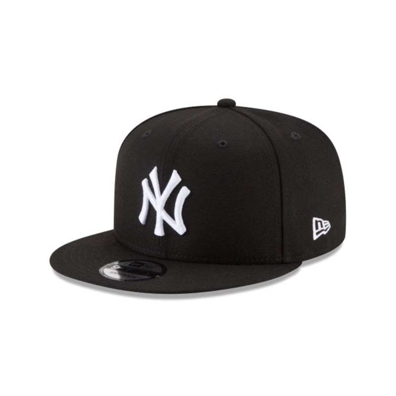 New York Yankees Basic Black and White 9FIFTY Snapback Hat One Size