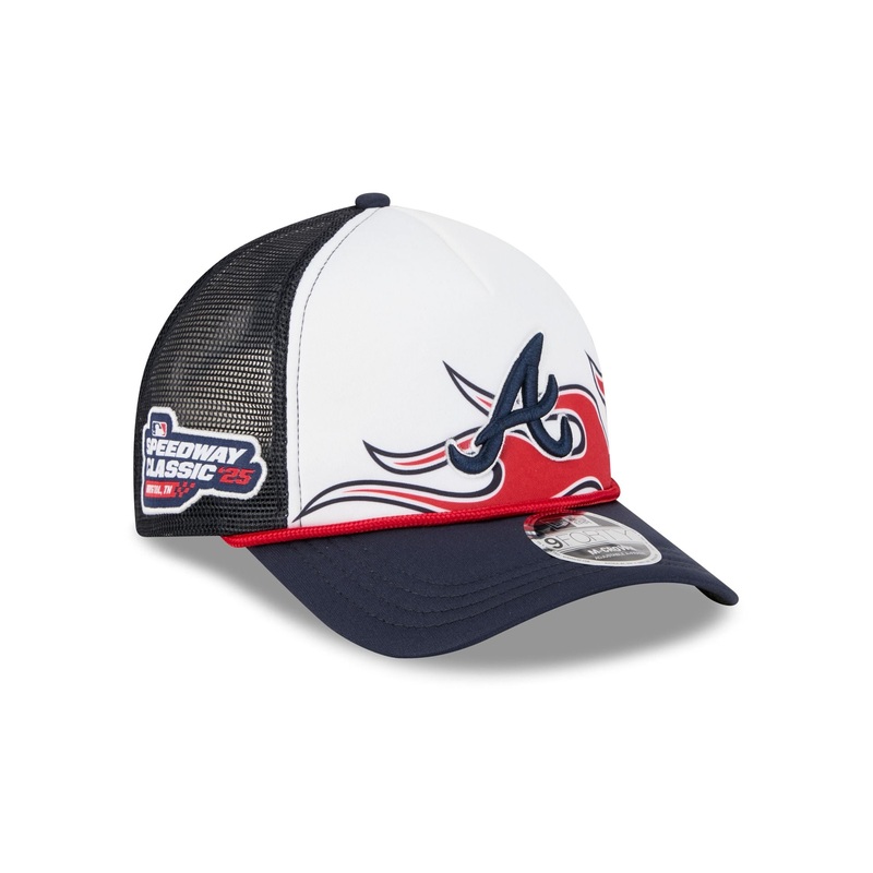 Atlanta Braves Speedway Classic Fan Pack 9FORTY M-Crown A-Frame Trucker One Size