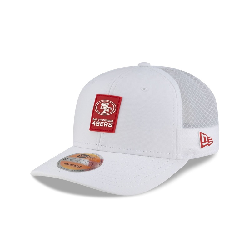 San Francisco 49ers 2025 Sideline Hot Weather White 9SEVENTY Trucker Hat One Size