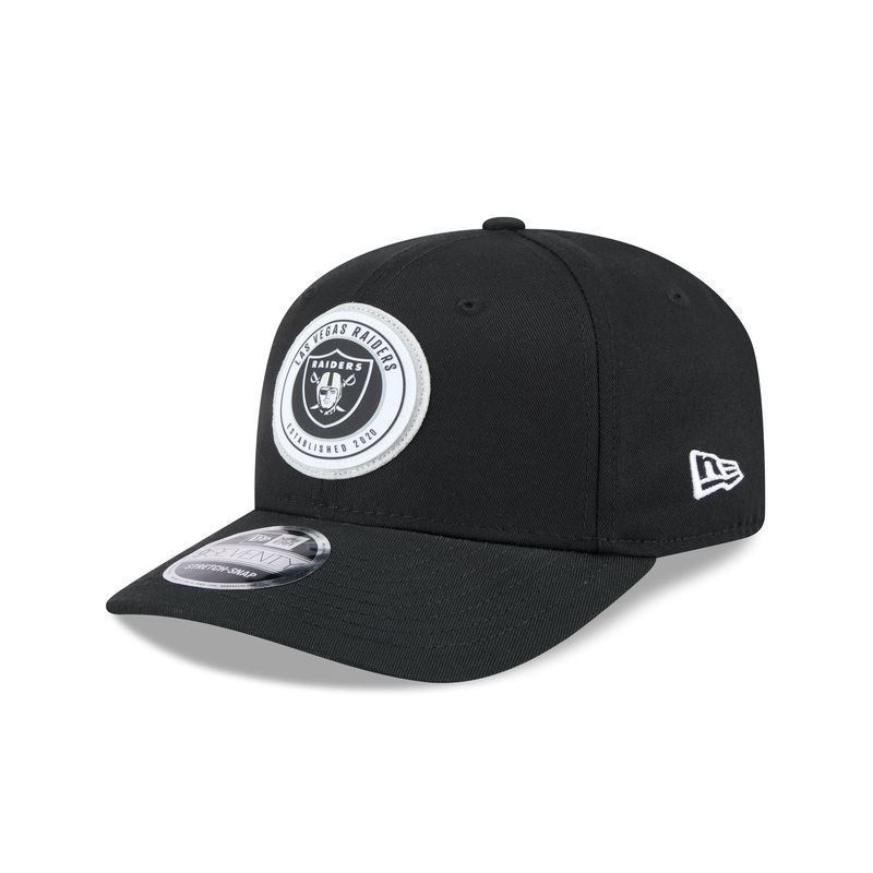 Las Vegas Raiders Circle Patch 9SEVENTY Stretch-Snap Hat One Size