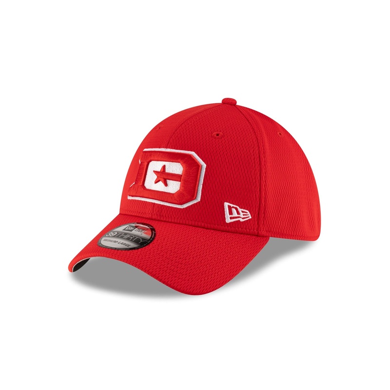 DC Defenders Red 39THIRTY Stretch Fit Hat S/M