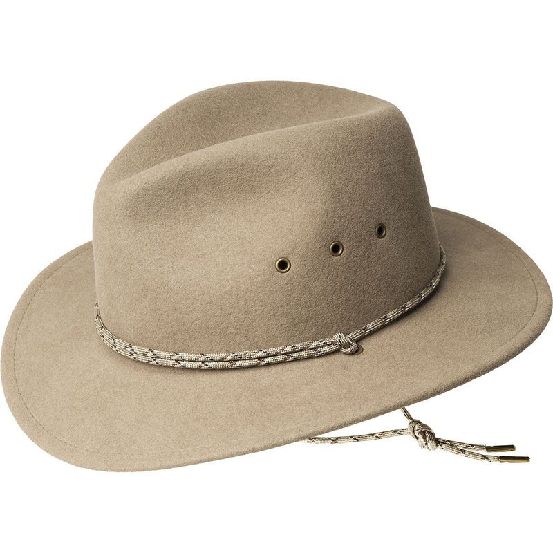 Three LiteFelt Outback Black S