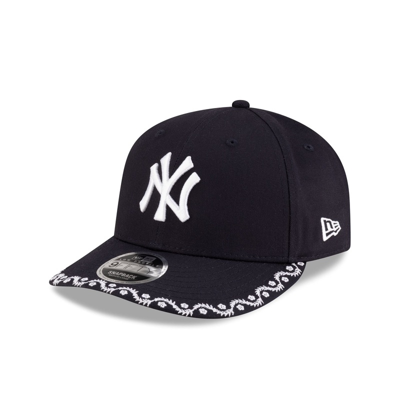 New York Yankees Floral Navy Low Profile 9FIFTY Snapback Hat One Size