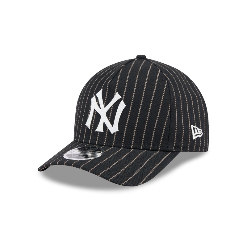 New York Yankees Dotted Pinstripe 9FORTY M-Crown A-Frame Adjustable Hat One Size