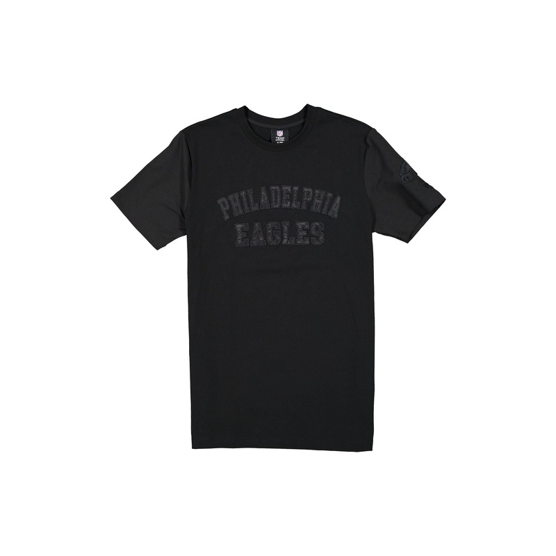 Philadelphia Eagles Black on Black Logo Select T-Shirt S