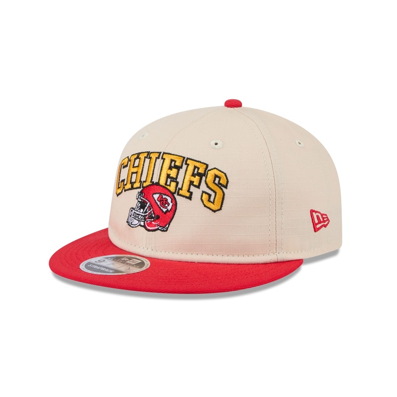 Kansas City Chiefs Historic Helmet Retro Crown 9FIFTY Snapback Hat One Size