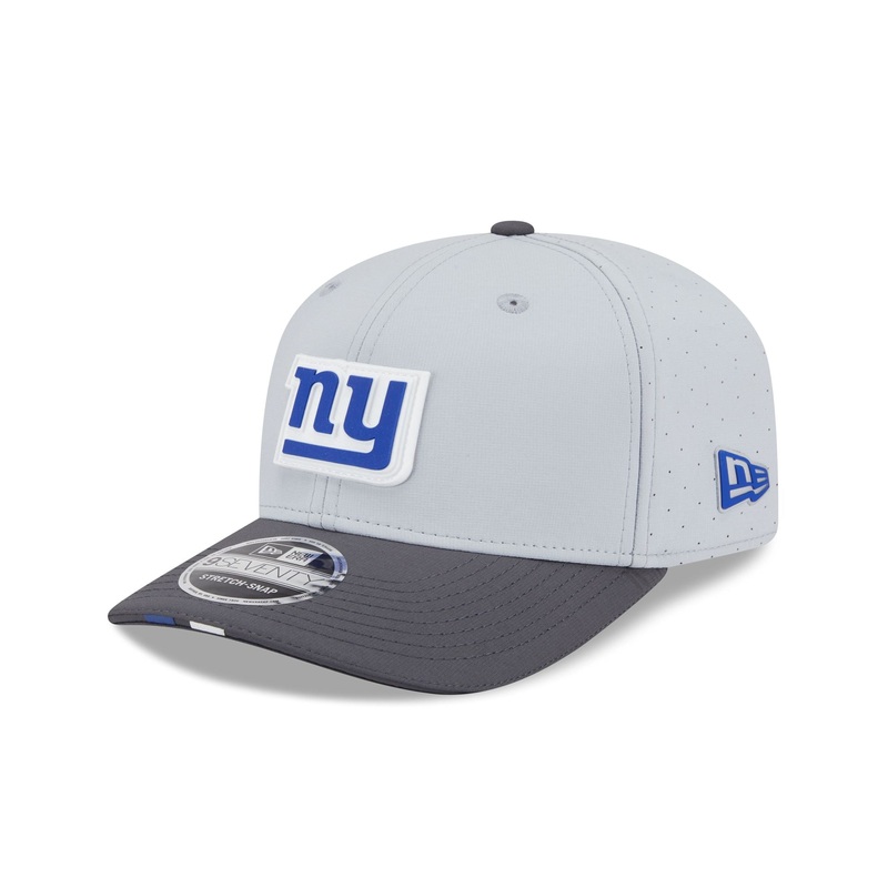 New York Giants 2025 Training Gray 9SEVENTY Stretch-Snap Hat One Size