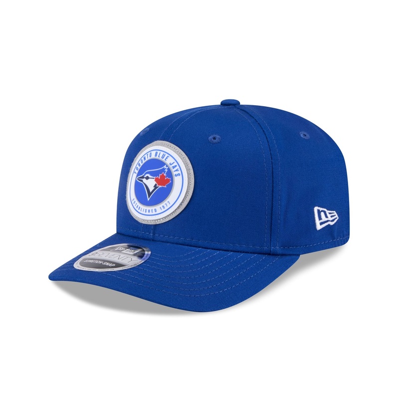 Toronto Blue Jays Circle Patch 9SEVENTY Stretch-Snap Hat One Size